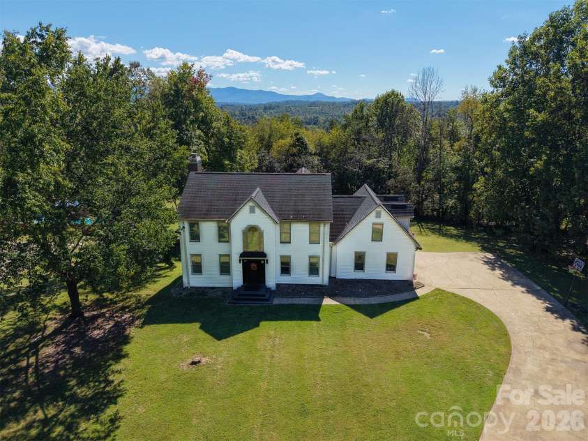 316 La Foret Drive, Morganton, NC 28655.  MLS# CAR4432541, YatesRealty ID 55637. 