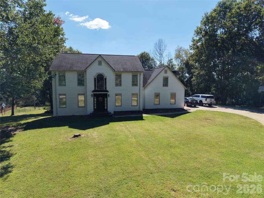 316 La Foret Drive, Morganton, NC 28655.  MLS# CAR4432541, YatesRealty ID 55637. 