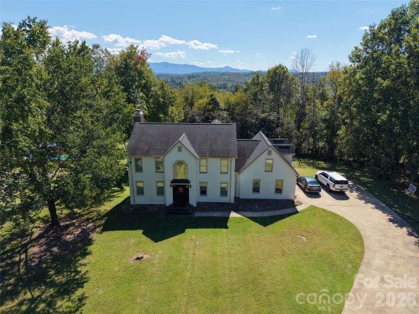 316 La Foret Drive, Morganton, NC 28655.  MLS# CAR4432541, YatesRealty ID 55637. 