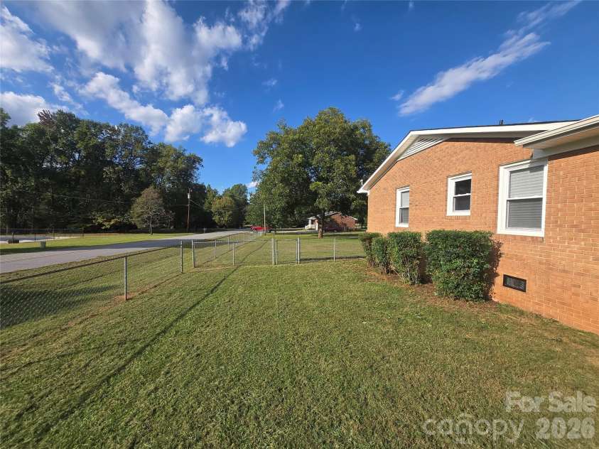 421 Nixon Road, Statesville, NC 28625.  MLS# CAR4430934, YatesRealty ID 55639. Side view