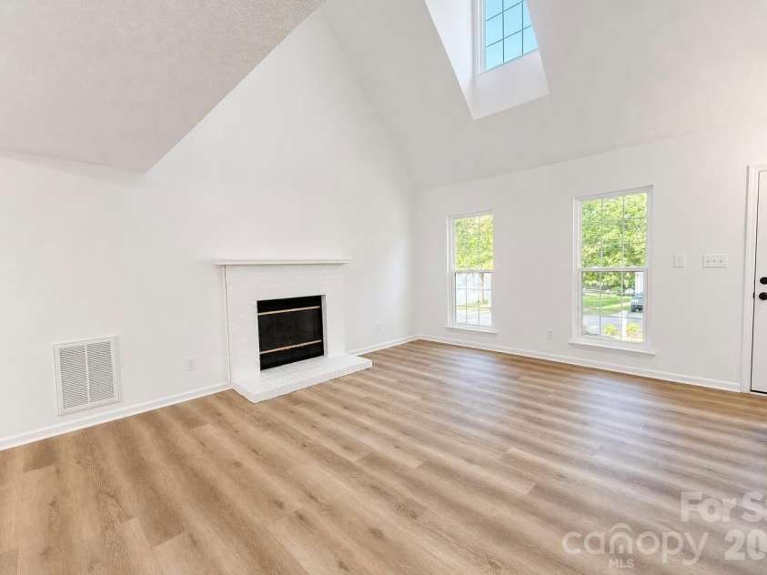 10320 Conistan Place, Cornelius, NC 28031.  MLS# CAR4432638, YatesRealty ID 55641. 