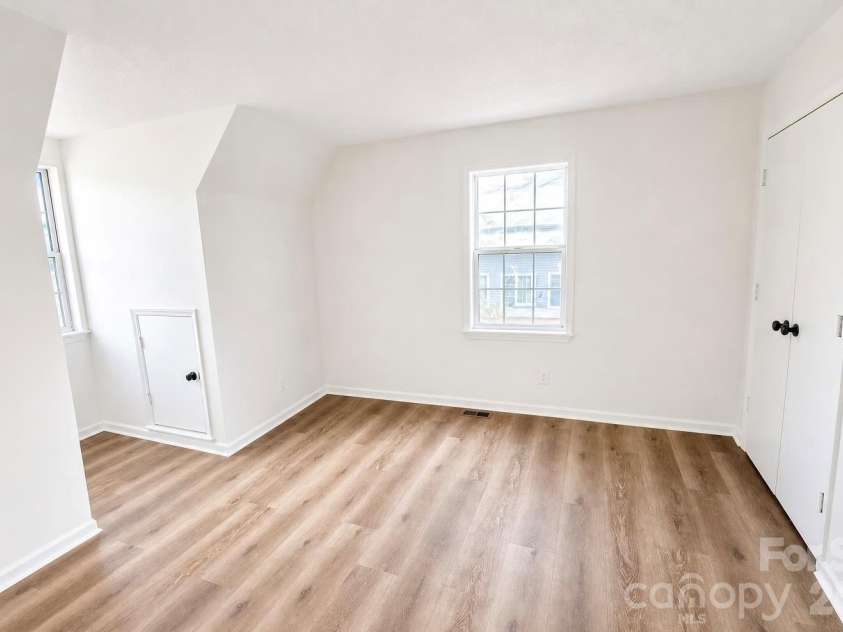10320 Conistan Place, Cornelius, NC 28031.  MLS# CAR4432638, YatesRealty ID 55641. 
