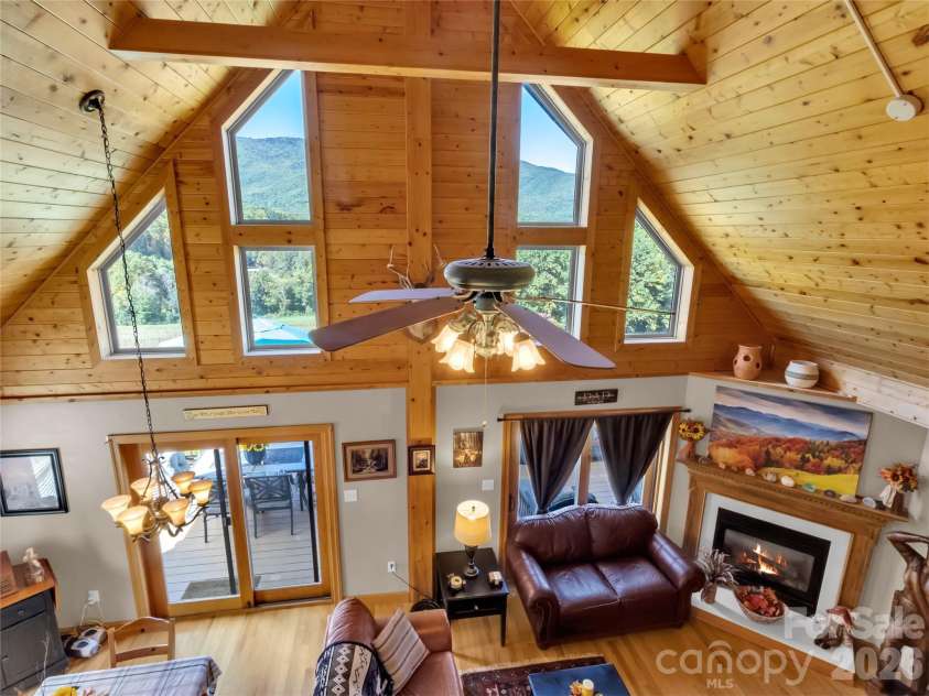 206 Sams Trail, Waynesville, NC 28786.  MLS# CAR4433077, YatesRealty ID 55642. Beautiful mountain views