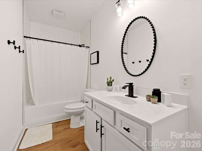 914 Flint Street Extension, Rock Hill, SC 29730.  MLS# CAR4432711, YatesRealty ID 55643. Guest bathroom