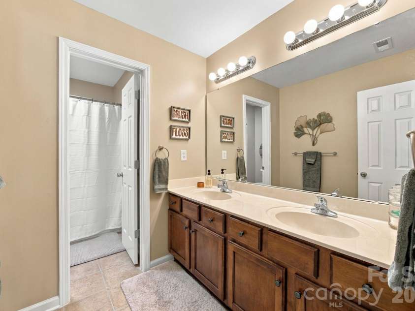5005 Sedgewick Road, Indian Trail, NC 28079.  MLS# CAR4430720, YatesRealty ID 55644. Full Bath 2nd level