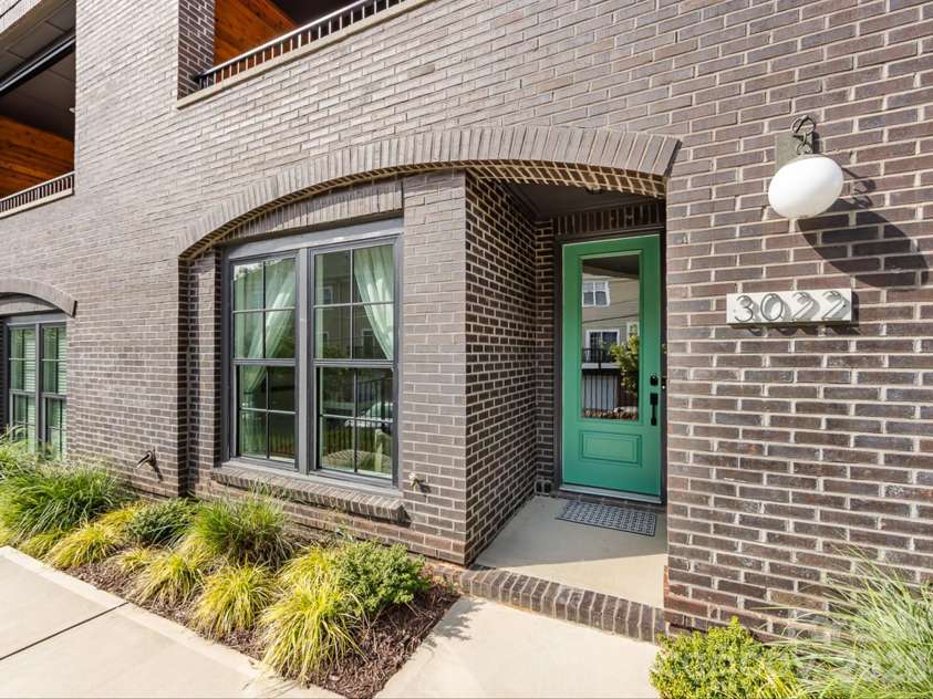 3022 Kalex Court, Charlotte, NC 28204.  MLS# CAR4432908, YatesRealty ID 55646. 