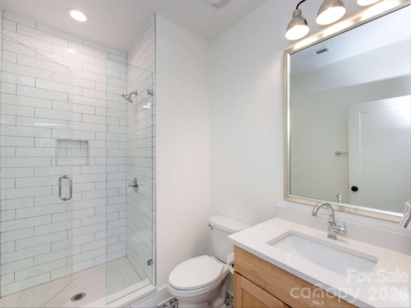 3022 Kalex Court, Charlotte, NC 28204.  MLS# CAR4432908, YatesRealty ID 55646. 