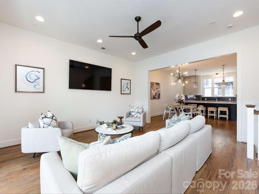 3022 Kalex Court, Charlotte, NC 28204.  MLS# CAR4432908, YatesRealty ID 55646. 