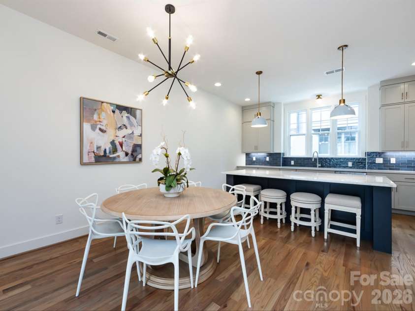 3022 Kalex Court, Charlotte, NC 28204.  MLS# CAR4432908, YatesRealty ID 55646. 