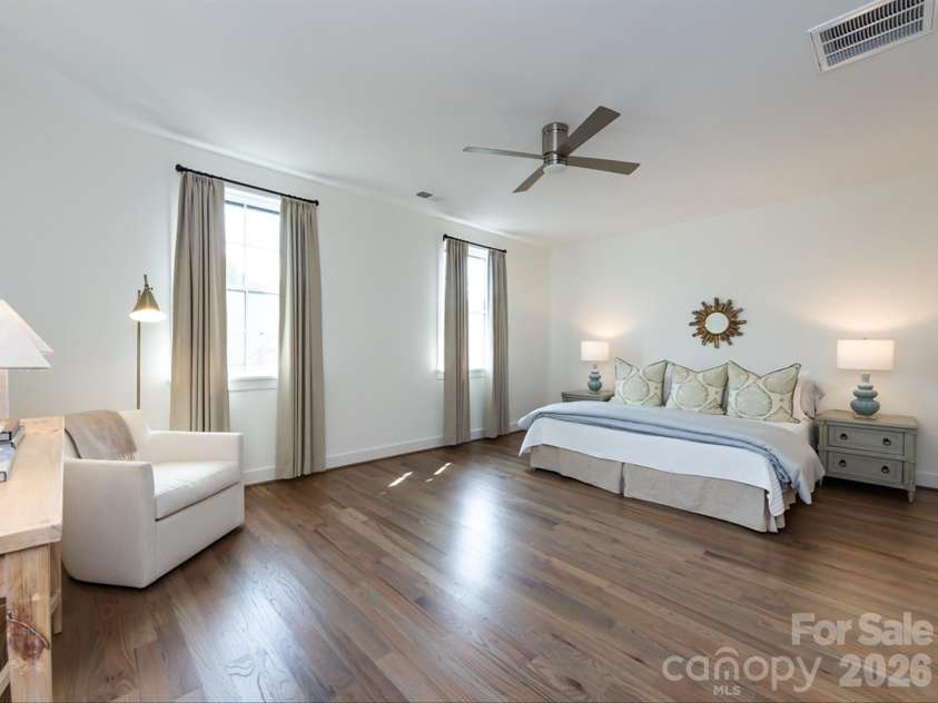 3022 Kalex Court, Charlotte, NC 28204.  MLS# CAR4432908, YatesRealty ID 55646. 