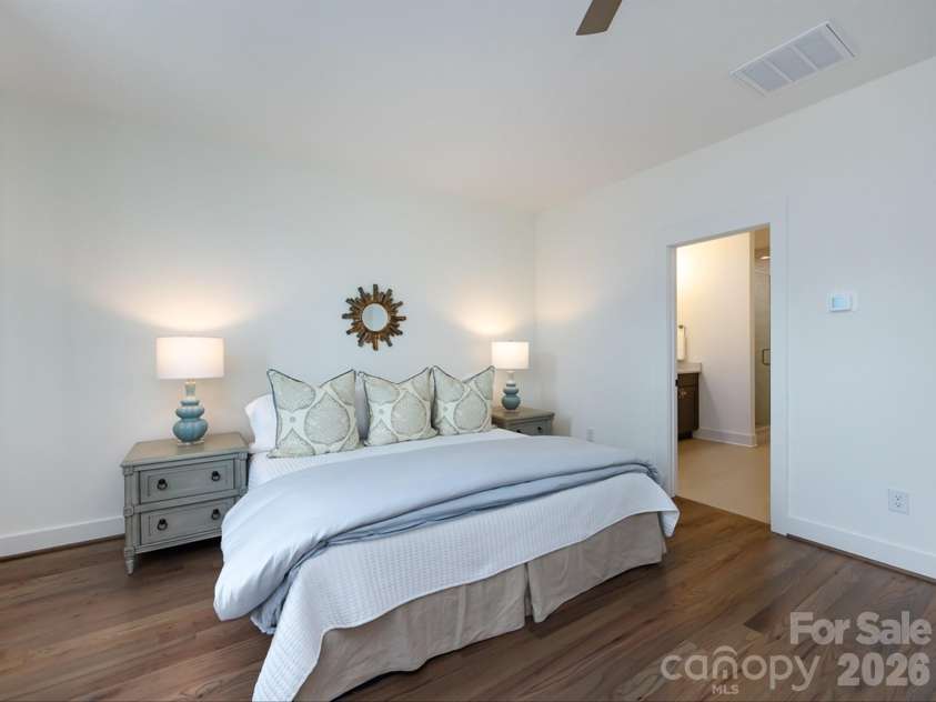 3022 Kalex Court, Charlotte, NC 28204.  MLS# CAR4432908, YatesRealty ID 55646. 