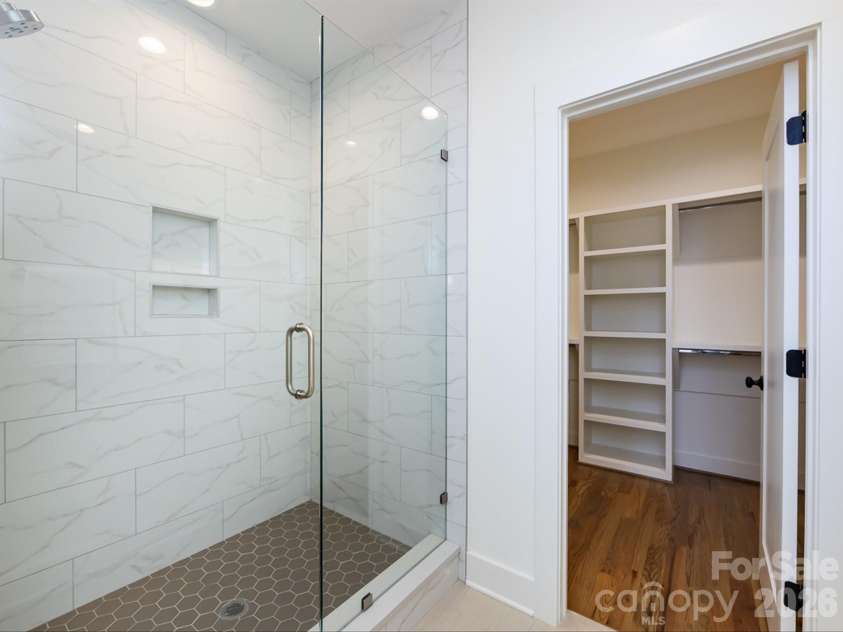 3022 Kalex Court, Charlotte, NC 28204.  MLS# CAR4432908, YatesRealty ID 55646. 
