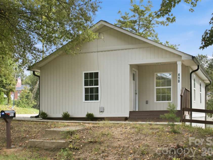 413 Pleasant Avenue, Kannapolis, NC 28081.  MLS# CAR4432895, YatesRealty ID 55647. Welcome!