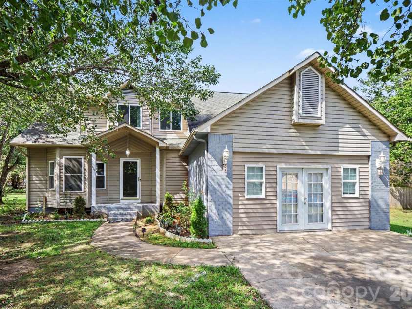 325 Briarcliff Road, Grover, NC 28073.  MLS# CAR4432603, YatesRealty ID 55648. 