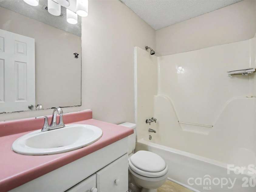 325 Briarcliff Road, Grover, NC 28073.  MLS# CAR4432603, YatesRealty ID 55648. 
