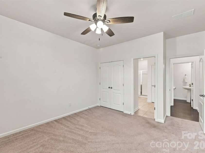 11709 Maher Lane, Huntersville, NC 28078.  MLS# CAR4432621, YatesRealty ID 55649. 