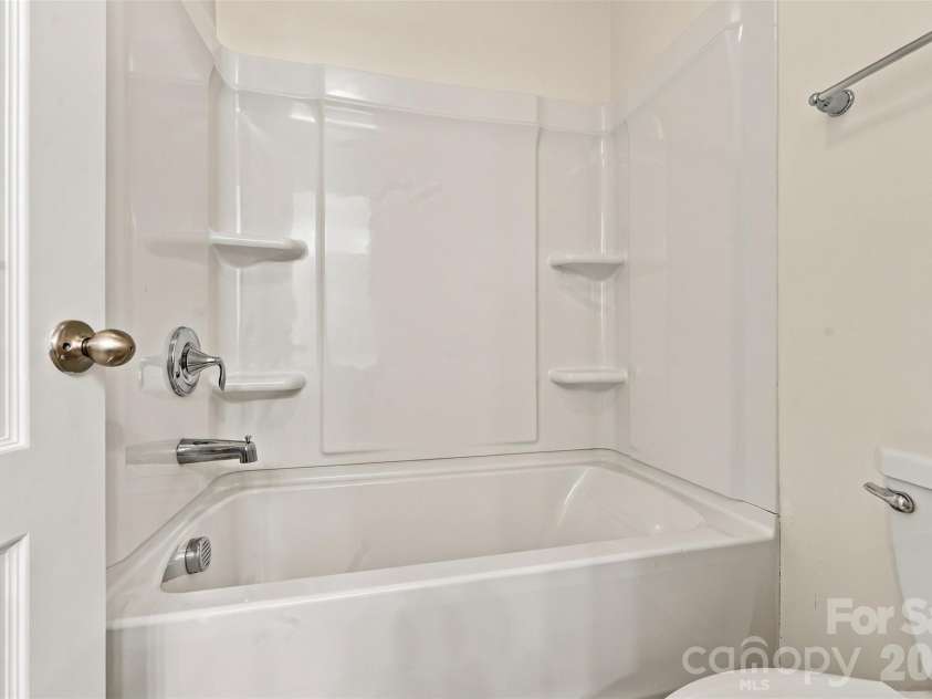 11709 Maher Lane, Huntersville, NC 28078.  MLS# CAR4432621, YatesRealty ID 55649. 