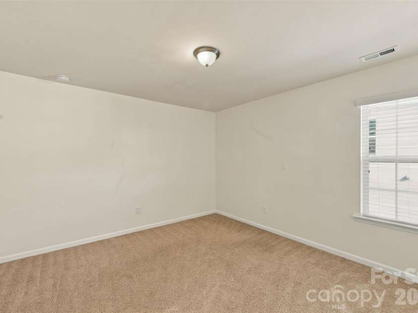 11709 Maher Lane, Huntersville, NC 28078.  MLS# CAR4432621, YatesRealty ID 55649. 