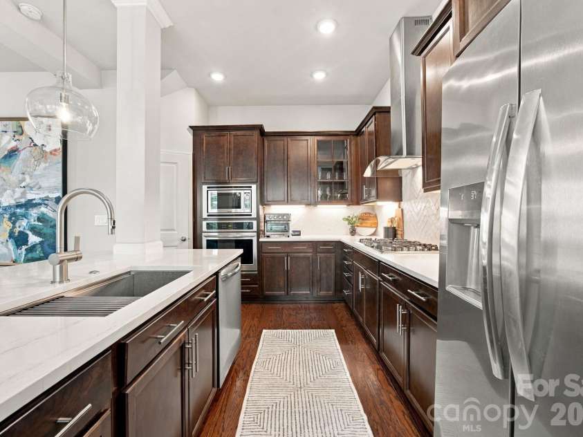 9002 Boling Green Drive, Charlotte, NC 28277.  MLS# CAR4432719, YatesRealty ID 55650. 