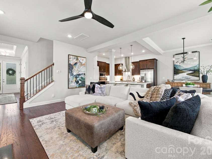 9002 Boling Green Drive, Charlotte, NC 28277.  MLS# CAR4432719, YatesRealty ID 55650. 