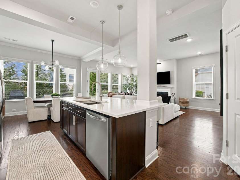 9002 Boling Green Drive, Charlotte, NC 28277.  MLS# CAR4432719, YatesRealty ID 55650. 