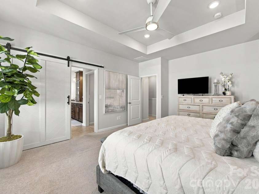 9002 Boling Green Drive, Charlotte, NC 28277.  MLS# CAR4432719, YatesRealty ID 55650. 