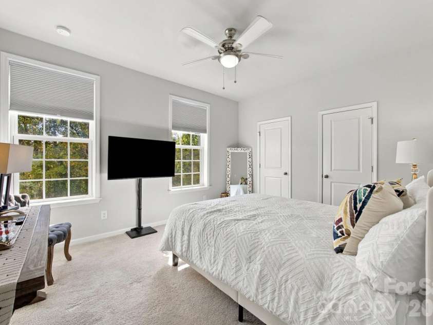 9002 Boling Green Drive, Charlotte, NC 28277.  MLS# CAR4432719, YatesRealty ID 55650. 