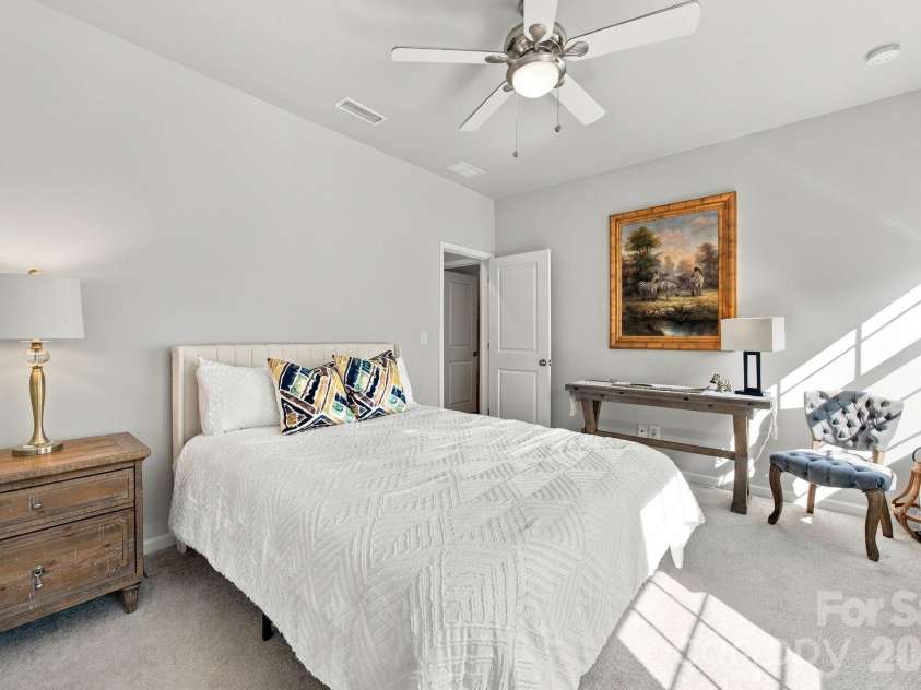 9002 Boling Green Drive, Charlotte, NC 28277.  MLS# CAR4432719, YatesRealty ID 55650. 