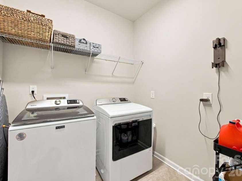 9002 Boling Green Drive, Charlotte, NC 28277.  MLS# CAR4432719, YatesRealty ID 55650. 