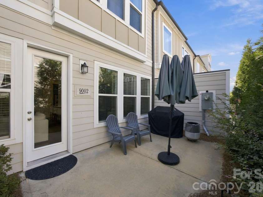 9002 Boling Green Drive, Charlotte, NC 28277.  MLS# CAR4432719, YatesRealty ID 55650. 