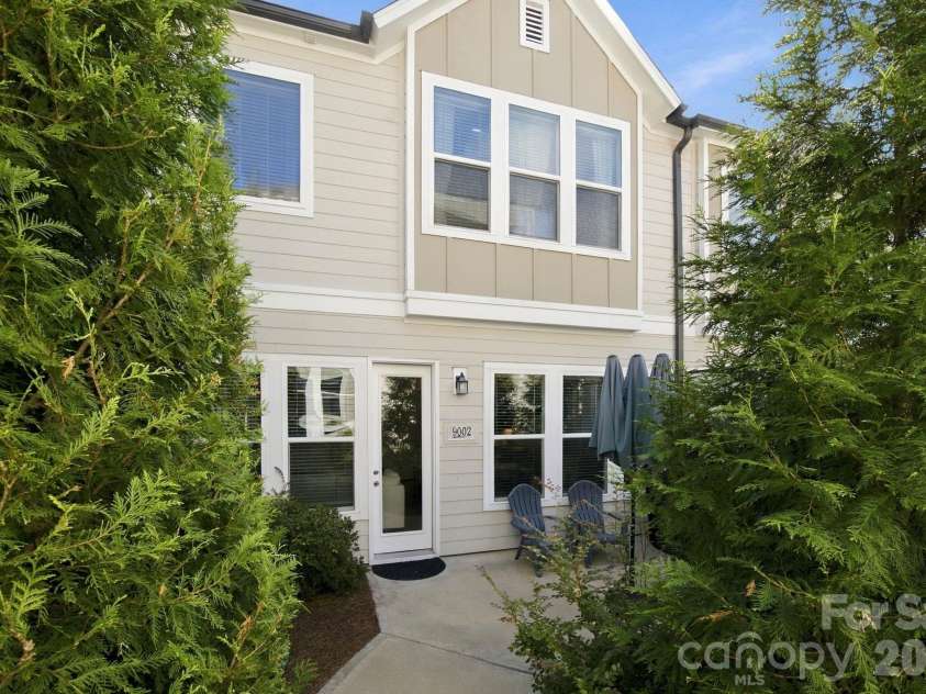 9002 Boling Green Drive, Charlotte, NC 28277.  MLS# CAR4432719, YatesRealty ID 55650. 
