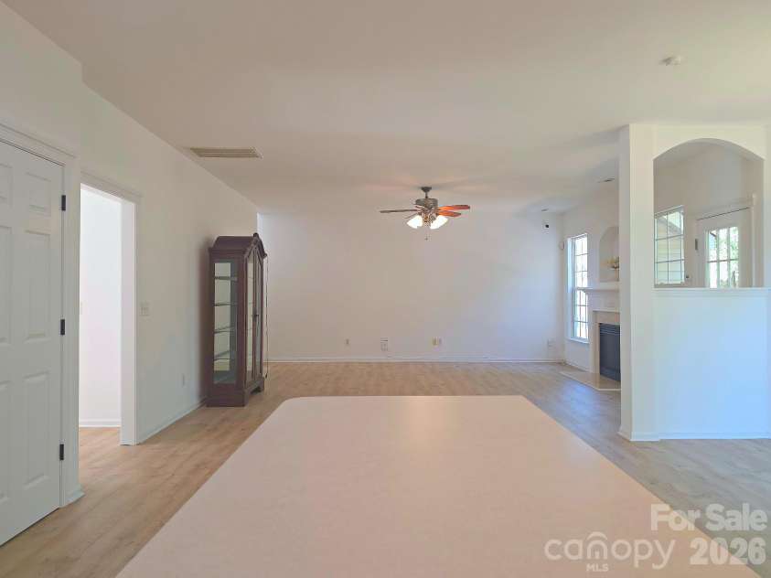 5708 Falls Ridge Lane, Charlotte, NC 28269.  MLS# CAR4432881, YatesRealty ID 55652. 