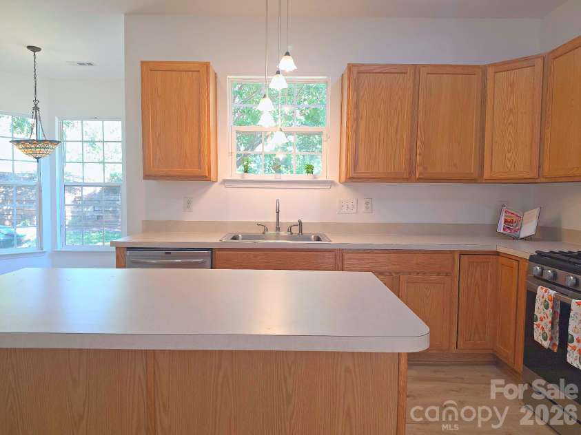 5708 Falls Ridge Lane, Charlotte, NC 28269.  MLS# CAR4432881, YatesRealty ID 55652. 