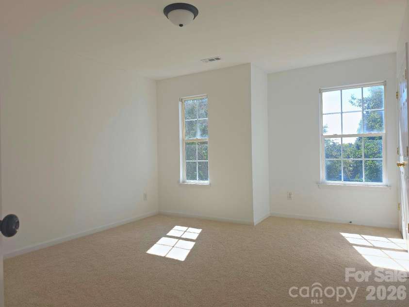 5708 Falls Ridge Lane, Charlotte, NC 28269.  MLS# CAR4432881, YatesRealty ID 55652. 