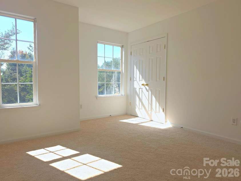 5708 Falls Ridge Lane, Charlotte, NC 28269.  MLS# CAR4432881, YatesRealty ID 55652. 
