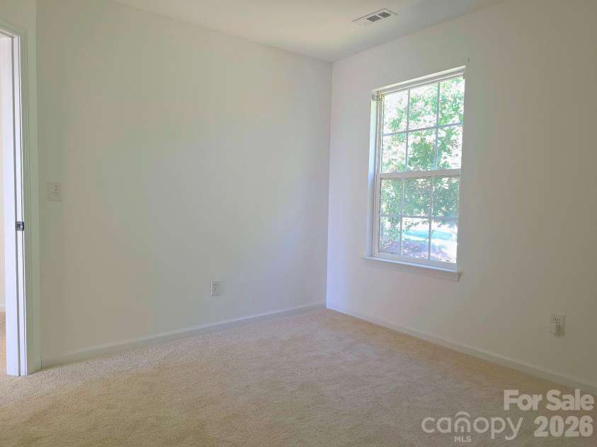 5708 Falls Ridge Lane, Charlotte, NC 28269.  MLS# CAR4432881, YatesRealty ID 55652. 