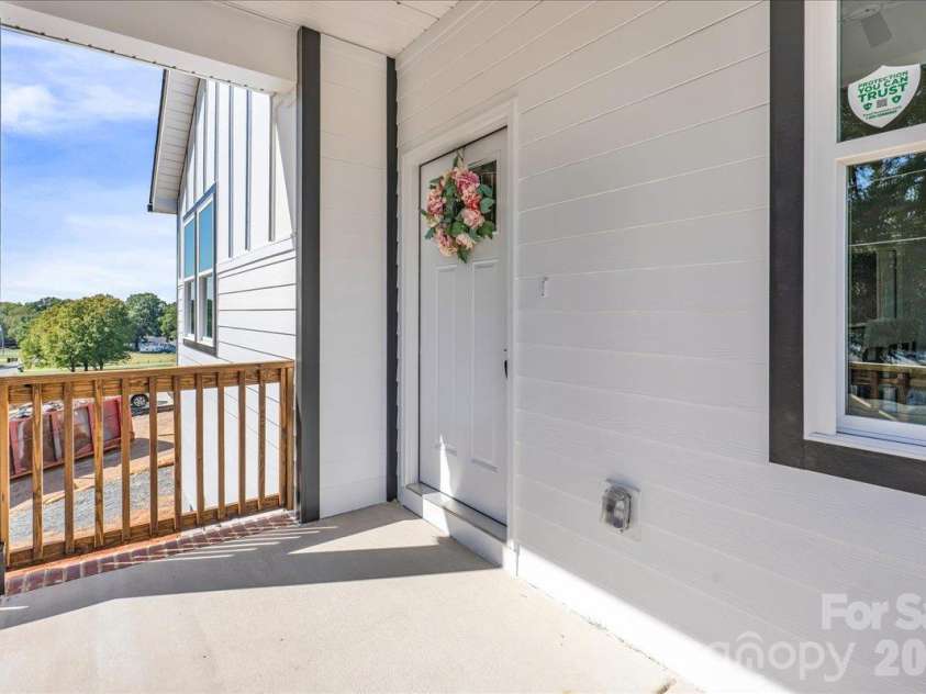 804 Evergreen Avenue, Kannapolis, NC 28081.  MLS# CAR4432600, YatesRealty ID 55654. 