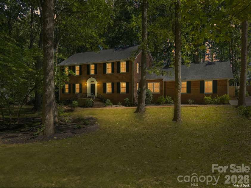 321 Camelot Drive, Salisbury, NC 28144.  MLS# CAR4432322, YatesRealty ID 55657. 