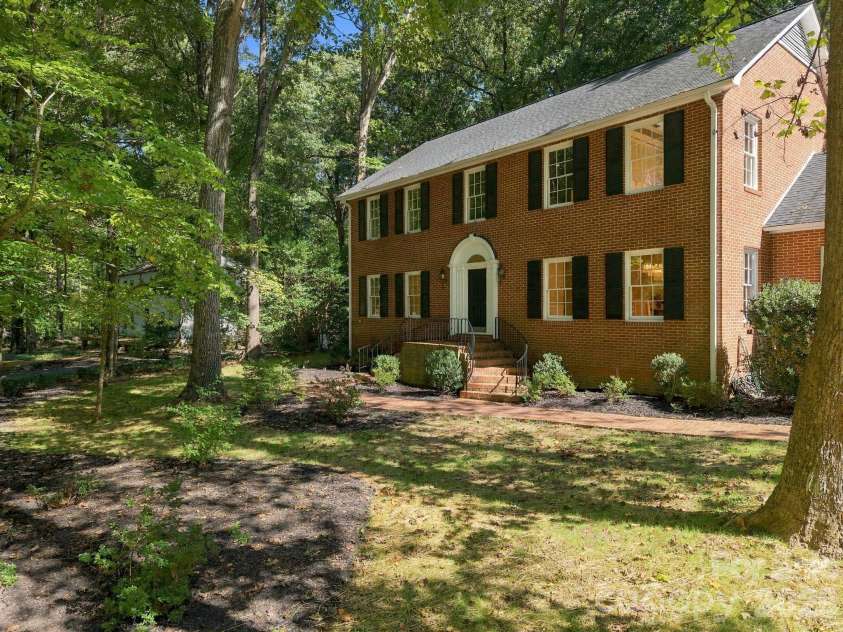 321 Camelot Drive, Salisbury, NC 28144.  MLS# CAR4432322, YatesRealty ID 55657. 