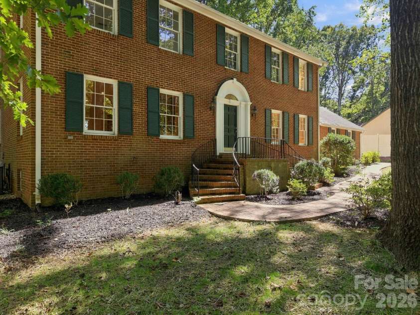 321 Camelot Drive, Salisbury, NC 28144.  MLS# CAR4432322, YatesRealty ID 55657. 