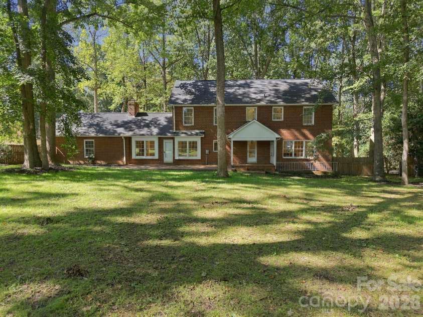 321 Camelot Drive, Salisbury, NC 28144.  MLS# CAR4432322, YatesRealty ID 55657. 