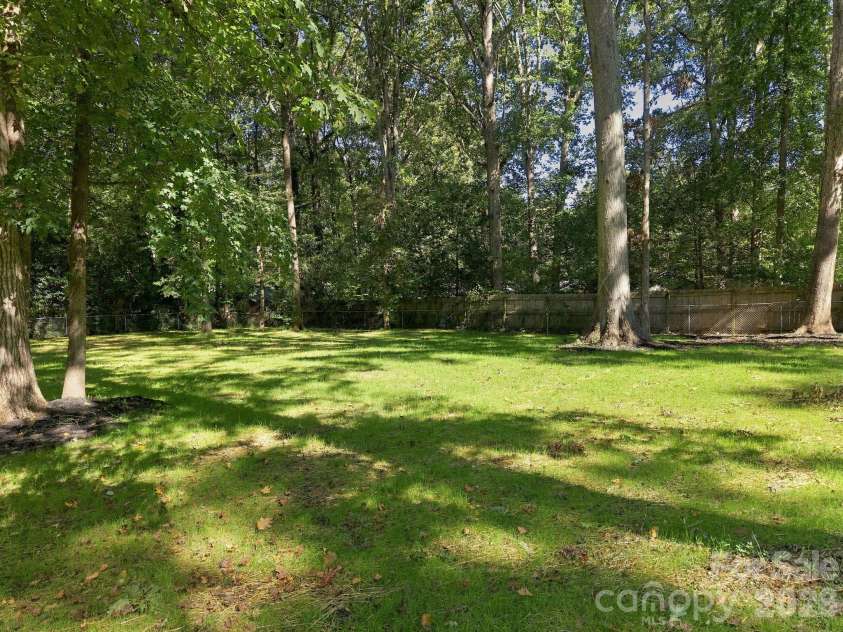 321 Camelot Drive, Salisbury, NC 28144.  MLS# CAR4432322, YatesRealty ID 55657. 