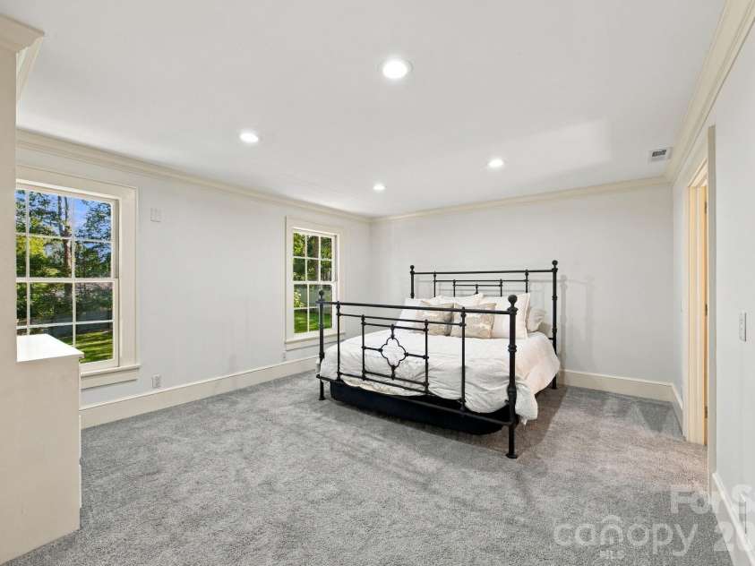 321 Camelot Drive, Salisbury, NC 28144.  MLS# CAR4432322, YatesRealty ID 55657. 