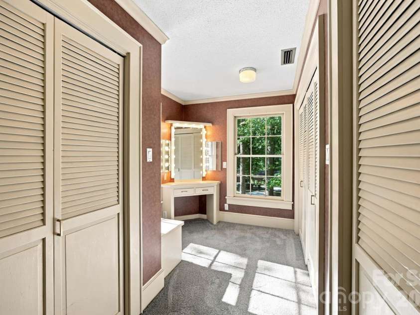 321 Camelot Drive, Salisbury, NC 28144.  MLS# CAR4432322, YatesRealty ID 55657. 