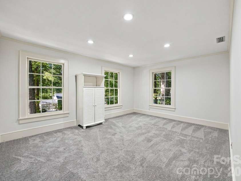 321 Camelot Drive, Salisbury, NC 28144.  MLS# CAR4432322, YatesRealty ID 55657. 