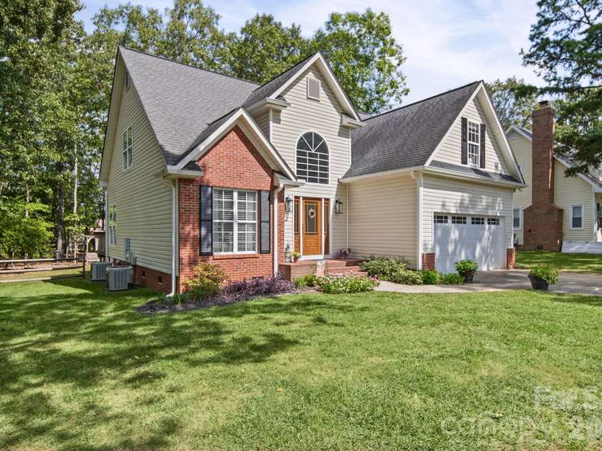 3070 Beech Court, Indian Trail, NC 28079.  MLS# CAR4432299, YatesRealty ID 55658. 