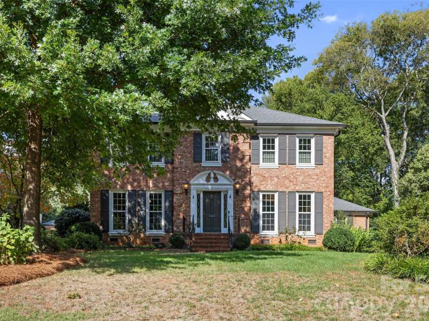 2920 Wickersham Road, Charlotte, NC 28211.  MLS# CAR4432477, YatesRealty ID 55659. 