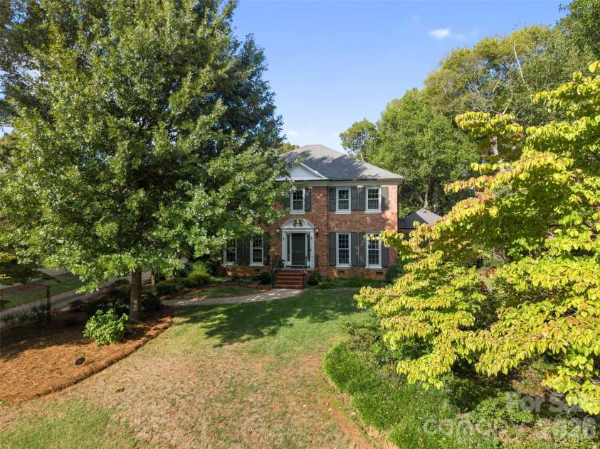 2920 Wickersham Road, Charlotte, NC 28211.  MLS# CAR4432477, YatesRealty ID 55659. 