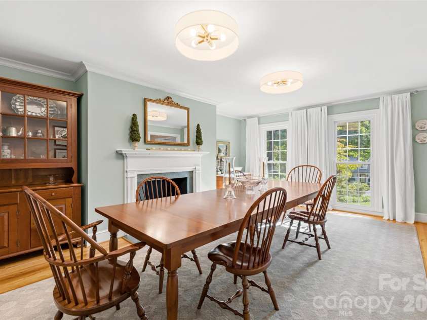 2920 Wickersham Road, Charlotte, NC 28211.  MLS# CAR4432477, YatesRealty ID 55659. 