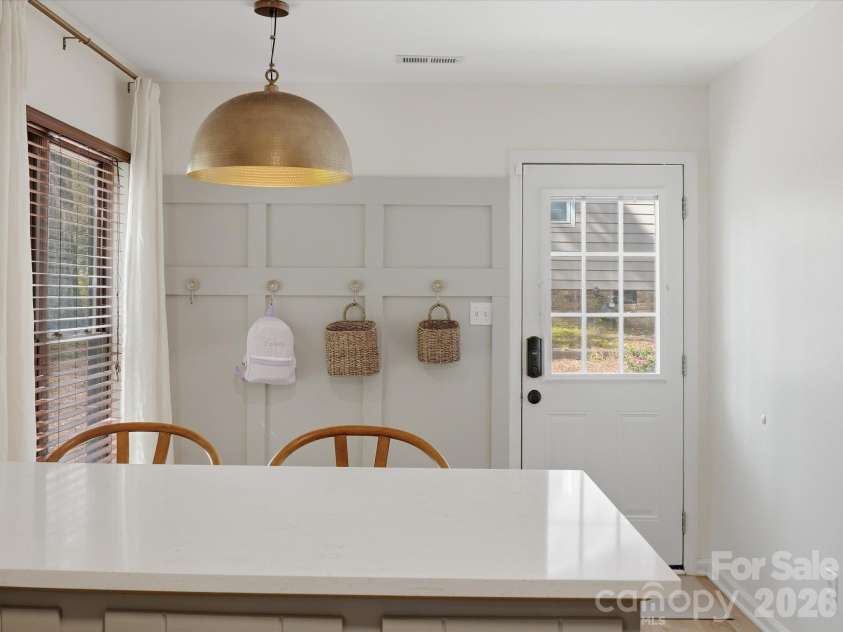 10702 Kingfisher Drive, Charlotte, NC 28226.  MLS# CAR4432057, YatesRealty ID 55663. 
